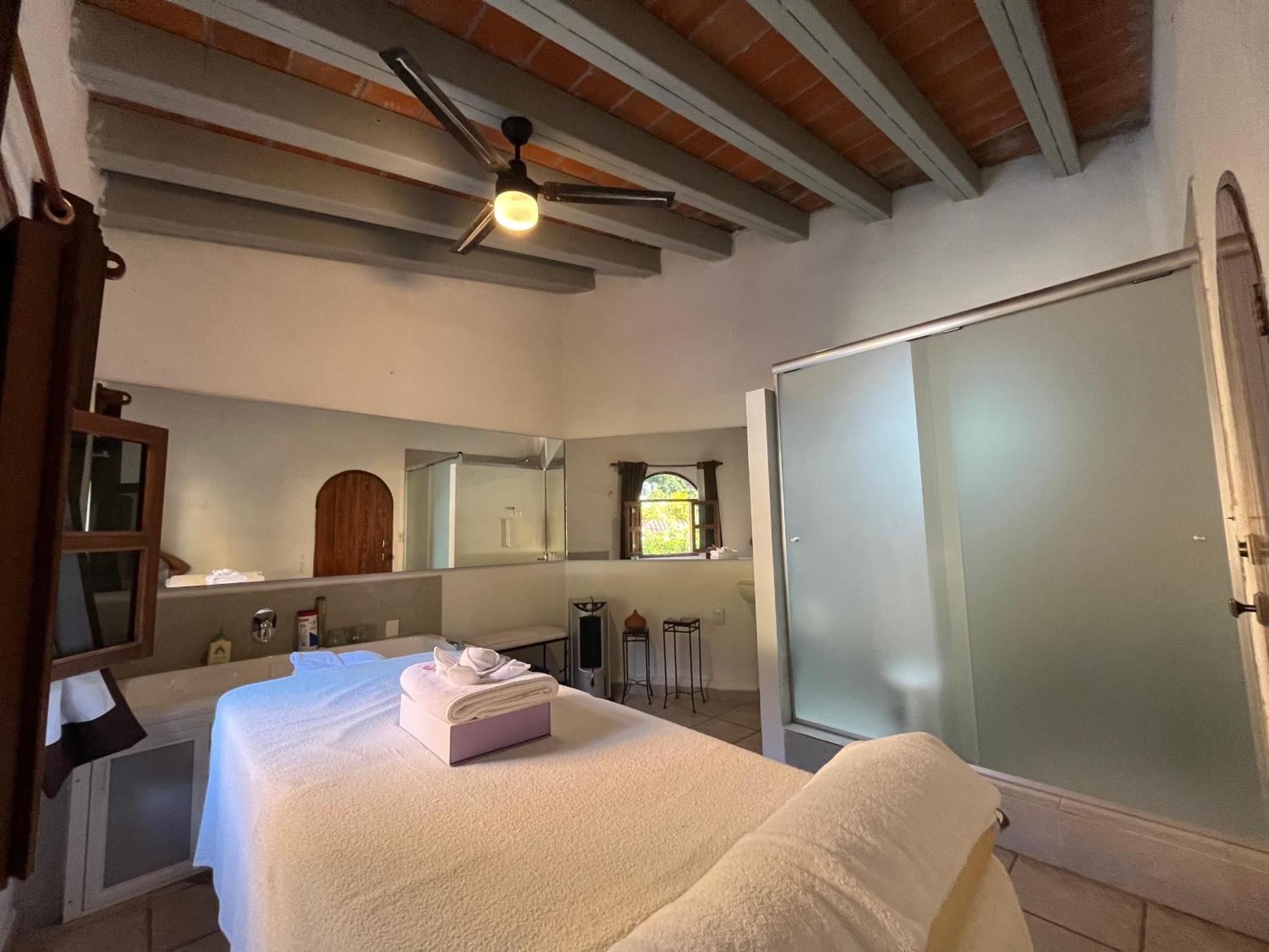 Hotel Hacienda Ventana Del Cielo 테포츨란 외부 사진