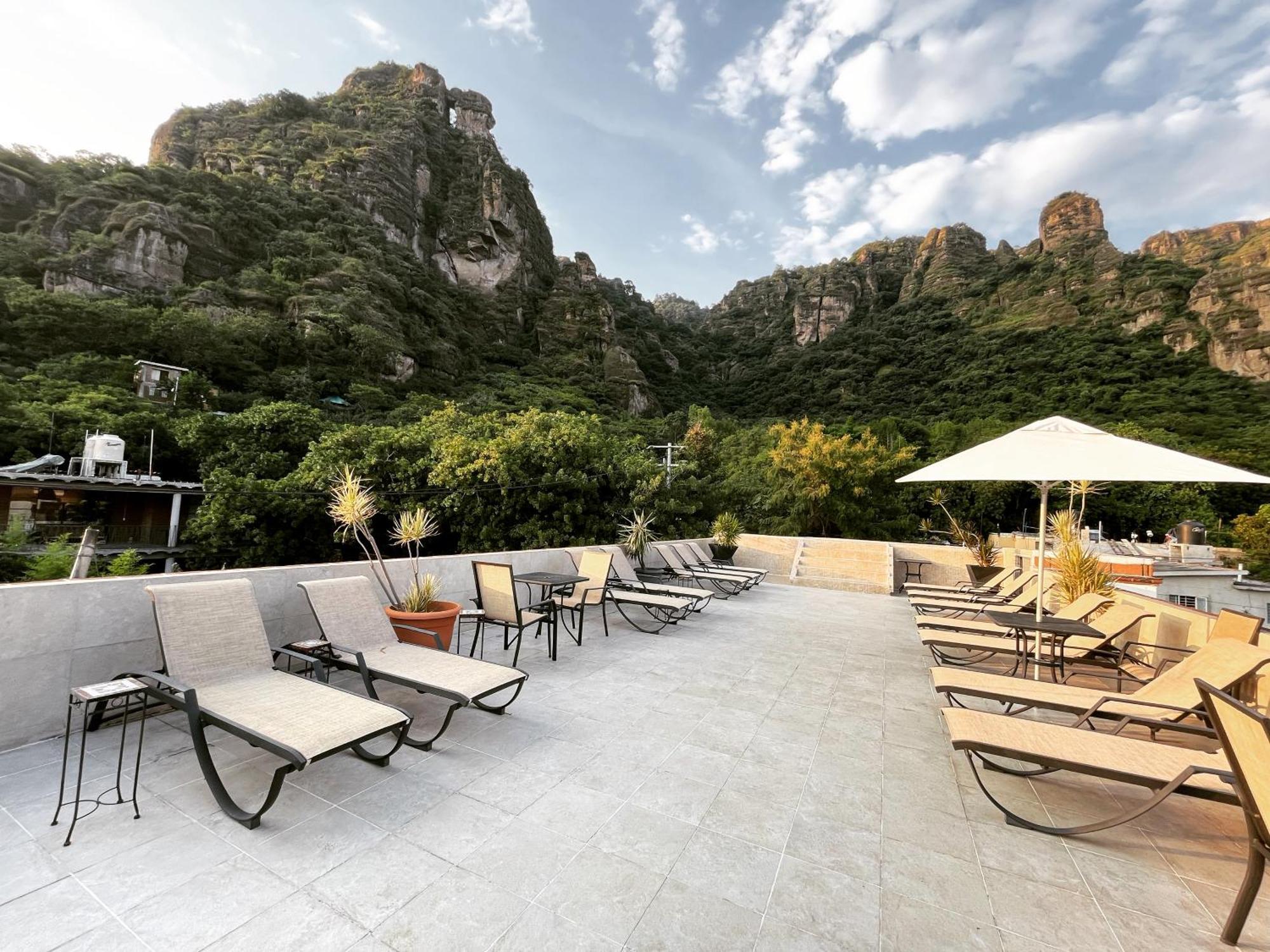 Hotel Hacienda Ventana Del Cielo 테포츨란 외부 사진